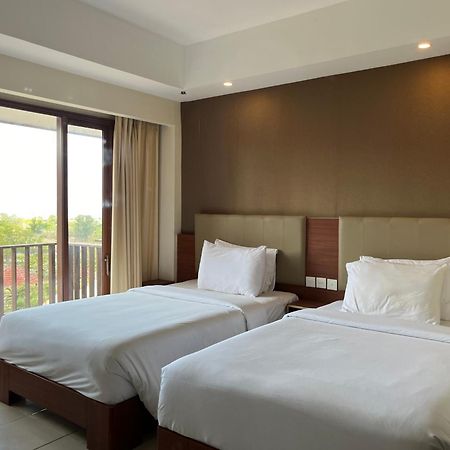 New Kuta Hotel By Lorin أُلُواتو المظهر الخارجي الصورة