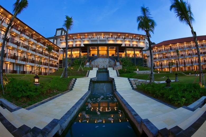 New Kuta Hotel By Lorin أُلُواتو المظهر الخارجي الصورة